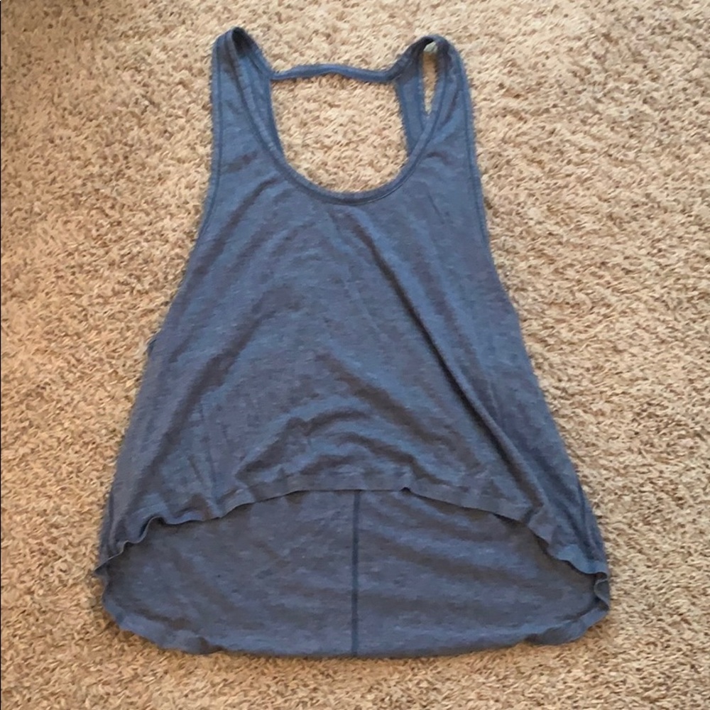 LULULEMON ATHLETICA flowy tank :)